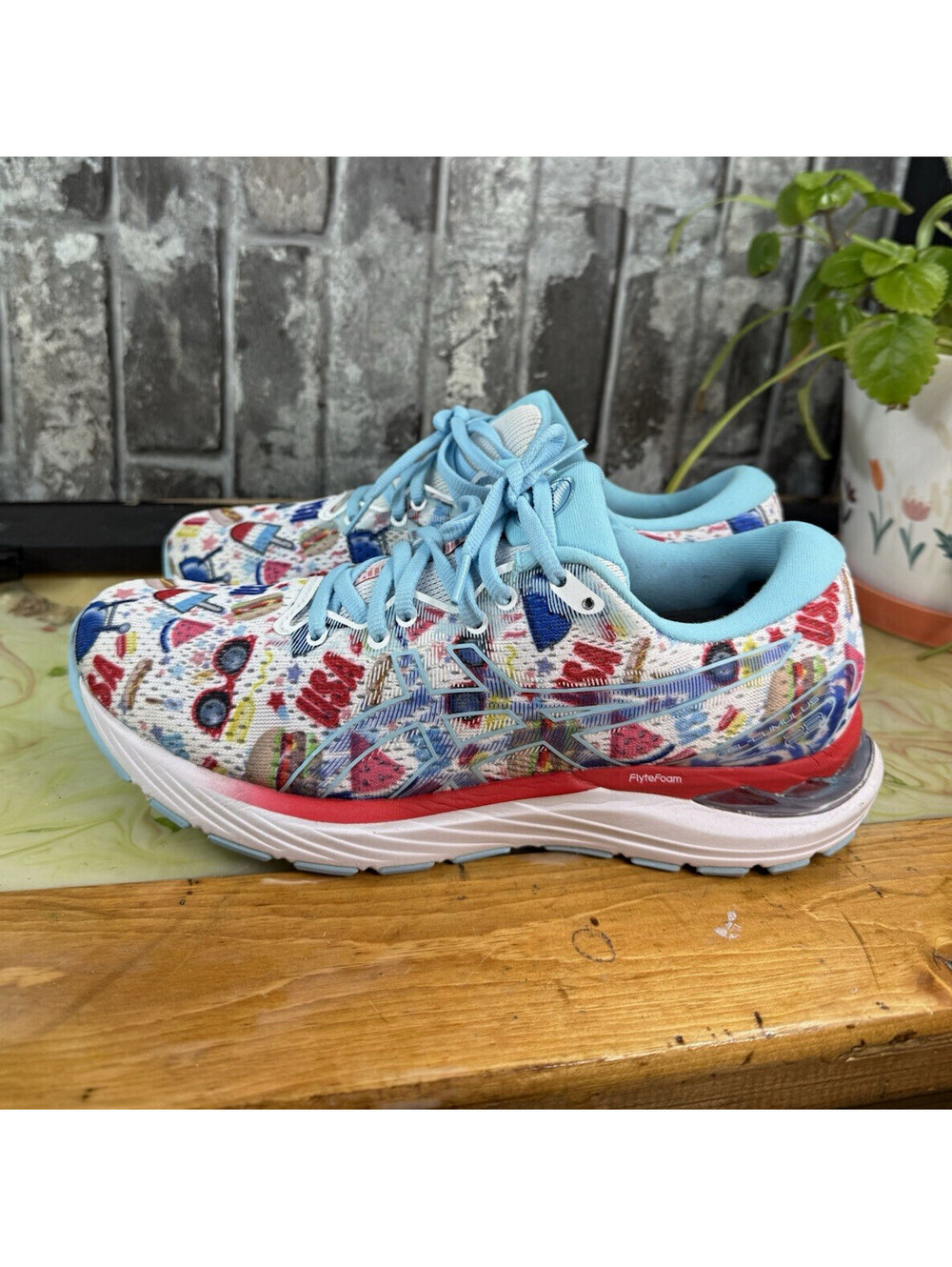 ASICS GEL-Cumulus USA Graphic Print Low Top Lace-Up Sneaker 1012B128